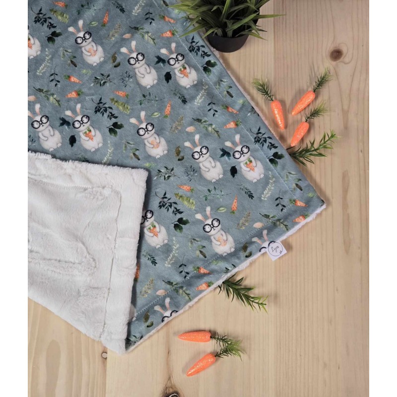 Rabbit and carrots - Made to order - Blanket - Plain fur to be chosen upon reception of the printed fabric